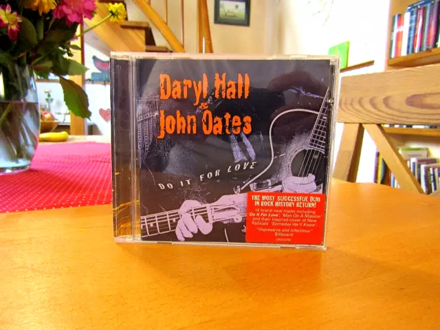 Daryl Hall & John Oates   "Do It For Love"    CD