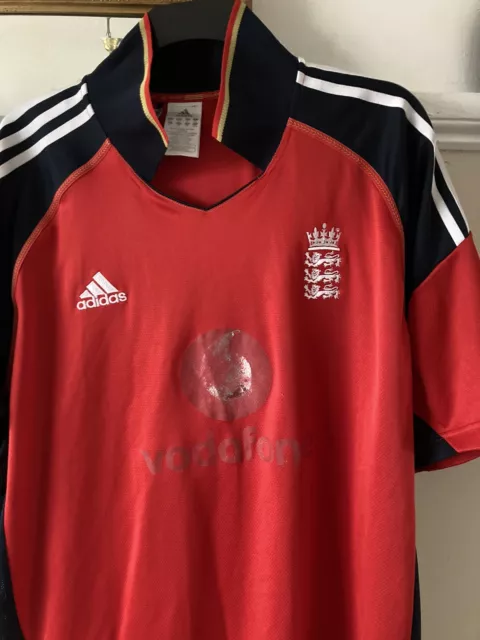 England cricket top ... XXL