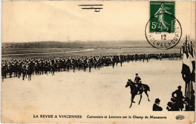 CPA AK Vincennes Cuirassiers et Lanciers s le Champ FRANCE (1283151)
