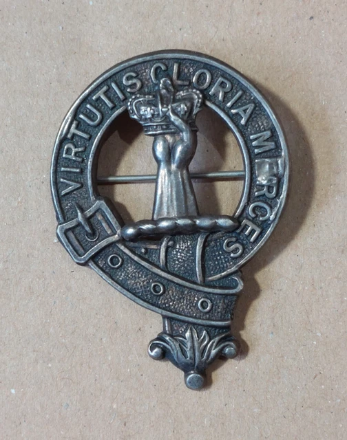 Virtutis gloria hotsell merces brooch