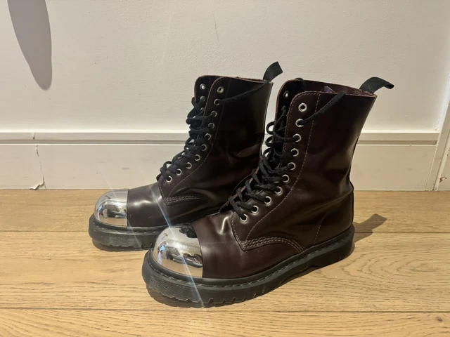 RARE DR MARTENS Grasp Boot Oxblood. Hardly worn. Good condition