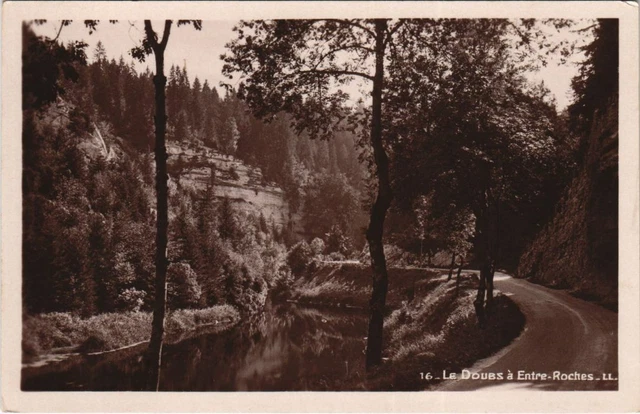 CPA Le Doubs a Entre-Roches (1115444)
