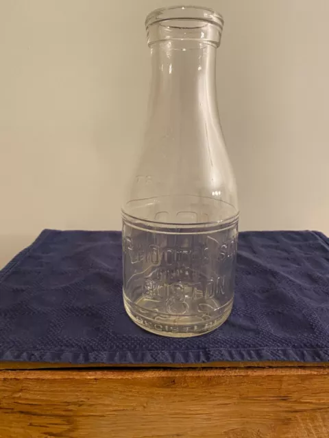 Vintage HP Hood & Sons Quart Milk Bottle Boston 1930 Mass Seal