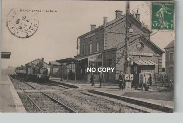 CPA animée MARCHIENNES La gare Arrivée de train