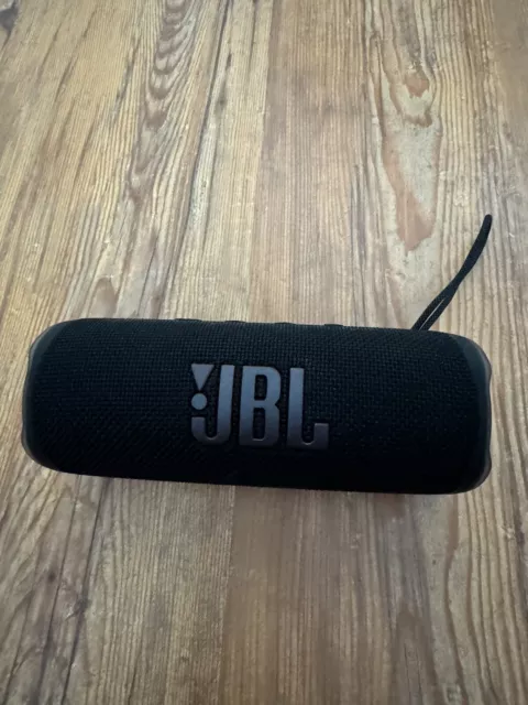 JBL Flip 6 Bluetooth Lautsprecher - Schwarz