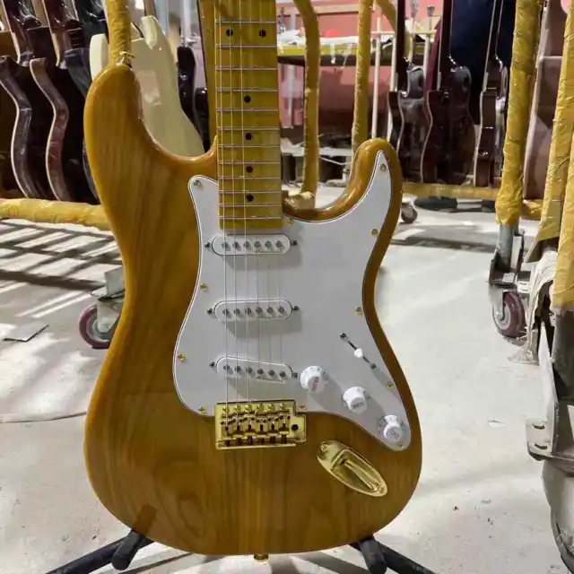 ST Electric Guitar Ash Body Maple FIngerboard Golden Hardware White Pickguard