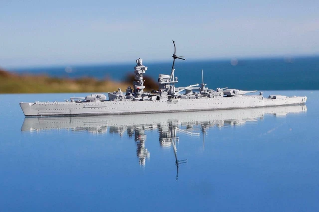GERMAN NAVY WW2 Admiral Scheer Quality Waterline Model Ship 6