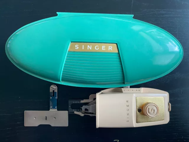 Vintage Singer Hand Held Sewing Machine Straight Stitch Button holer W  EXTRAS