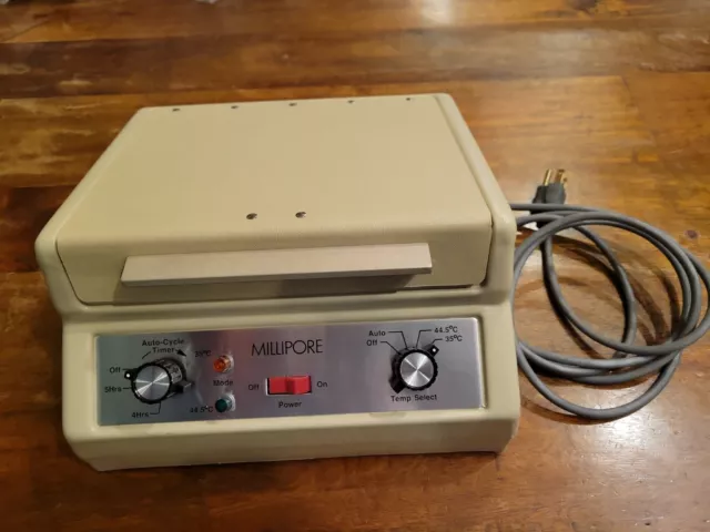 Millipore Portable Incubator Desk Model XX63 005 00 115V 60Hz -Tested