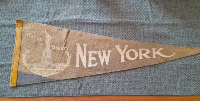 Statue Of Liberty,New York Vintage Felt pennant 66 cms Long