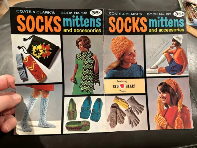 Abrigos de calcetines y guantes y accesorios y libro de Clark's 192 1969 crochet tejido