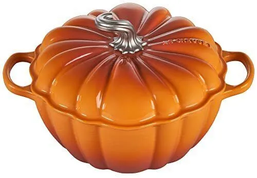 Le Creuset Cast Enamel Pot Signature Cocotte Pumpkin 24 cm Marronnier Halloween