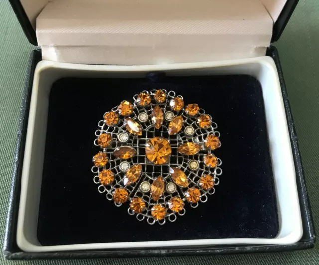 STUNNING CZECH ART DECO JEWELLERY - LARGE BROOCH w RHINESTONES - C CLASP