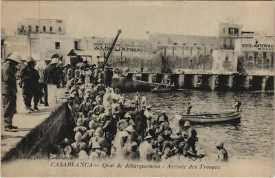 CPA ak casablanca dock landing troops arrival morocco military (23198)