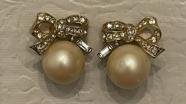 Vintage Nina Ricci Faux Pearl Rhinestone Bow Earrings Gold Tone Clip on