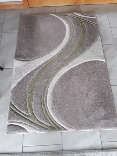 Dunelm Mirage Lime Green & Beige Natural Colour Rug 120cm x 170cm Good Condition