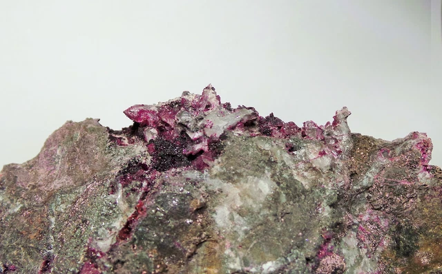 ROSELITH auf QUARZ +ERYTHRIN.Marokko.*504 Gramm Schwer!,*13,5x6,0x5,0 CM.*TOP!!!