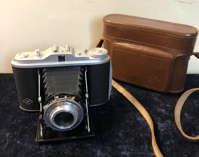 Cámara Agfa Isolette con bolsa de cuero (4)