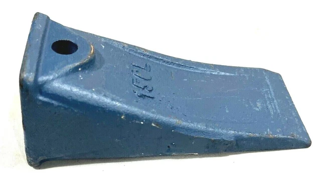 156L Bucket Tooth