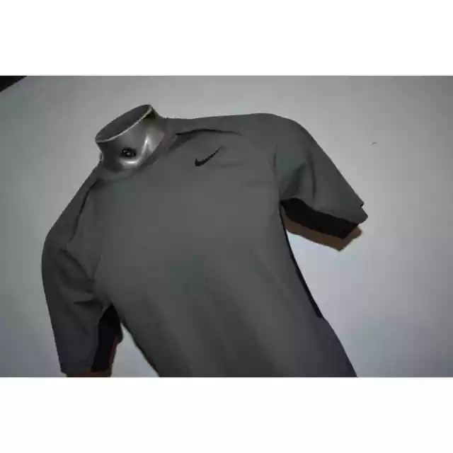 25506 Nike Gym Shirt Gray Polyester Size Small Mens Dri-Fit Workout