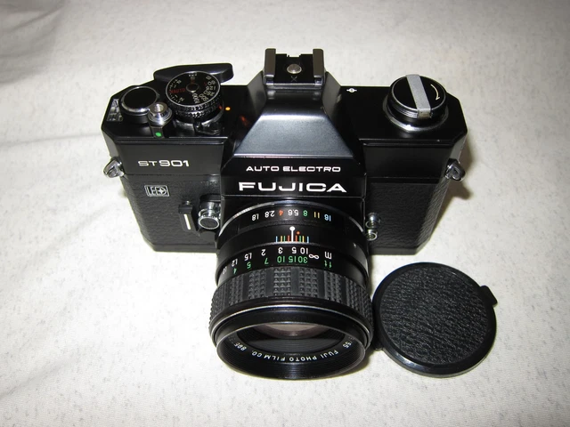 FUJICA ST901 FILM camera and EBC Fujinon 55mm 1:1.8 Fujifilm