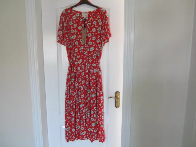 Phase Eight Daisy Ditsy Red White Floral Dress Short Sleeve Size 18 Brand New