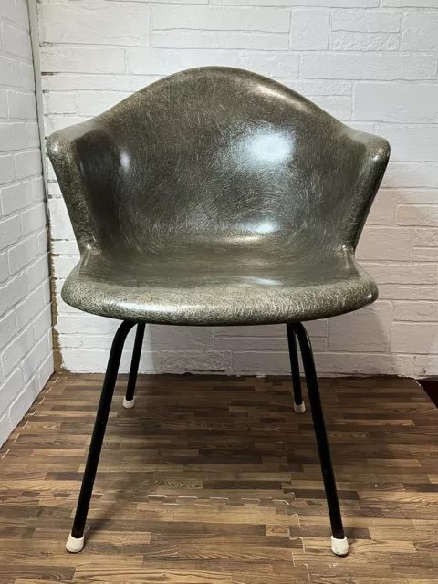 Vintage MCM Cole Steel/Douglas Furniture Fiberglass Armchair On A Swivel Base