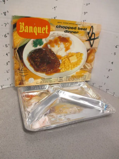 Banquet TV DINNER box CHOPPED BEEF late 1960s frozen food tray,blond Glamakote 2