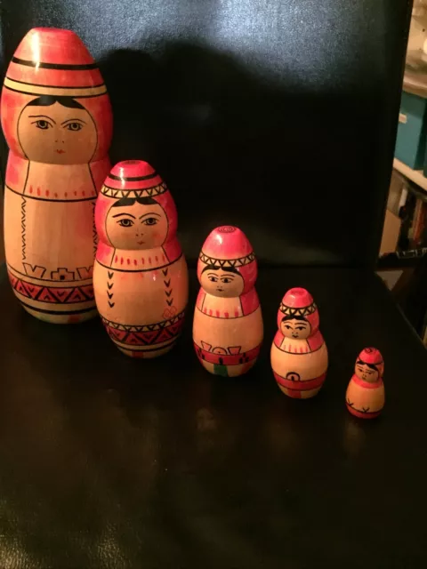 Matrjoschka Matroschka Babuschka. Matrioschka 5 Holz-Puppen Alt Groß