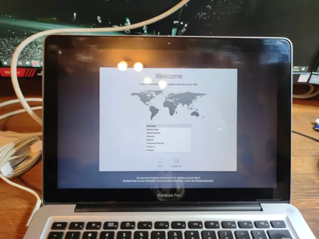 Apple MacBook Pro 13"" (500 GB HDD, Intel Core 2 Duo, 2,40 GHz, 8 GB) metà 2010