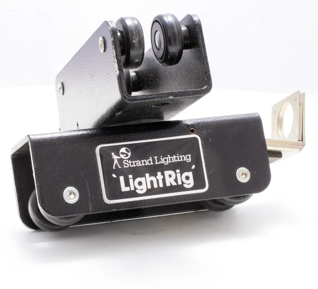 'Light Rig' doble freno cuatro ruedas riel de iluminación articulada muñeca