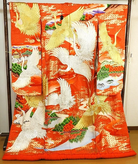 Japanese Kimono Uchikake Luxurious Wedding Embroidery Pure Silk Crane Red K290