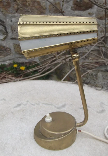 Lampe cocotte de bureau vintage ancienne laiton perforé orientable design  1950s