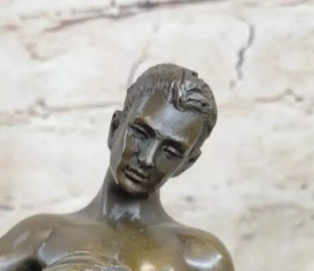 100% Bronze Erotik Skulptur Hautfarben Kunst Statue Auf Marmor Basis Grafik Deko