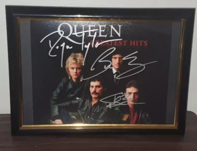 Queen - Hand Signed Brian May, Roger Taylor, John Deacon With Coa - Framed Photo