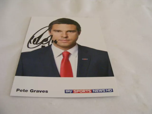 PETE GRAVES Signed SKY SPORTS NEWS Photo Autograph Presenter