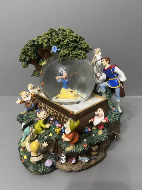 Disney Snow White & Seven Dwarfs Snow Globe  Large Musical Princess Wakes Rare