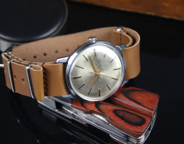 🔥Raketa 2609 Vintage Soviet Wrist Watch Classic Rocket Ussr