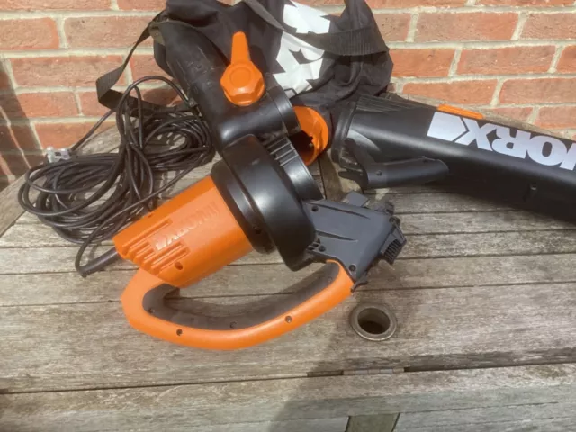 WORX -  BLOWER/VAC/MULCHER - WG501E - CORDED     (pickup only Colchester)