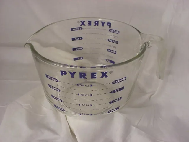 PYREX 8 Cups 2000 ML 64OZ 564 USA Large Clear Glass Blue Print Measuring Cup