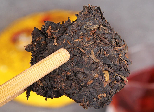357g Puerh Ripe Tea Menghai Chenxiang Yunnan Seven Seed Cake Puerh Golden Bud