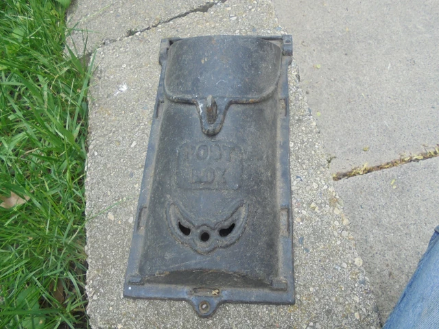 Vintage Cast Iron Wall Mount Post Box Mailbox Black