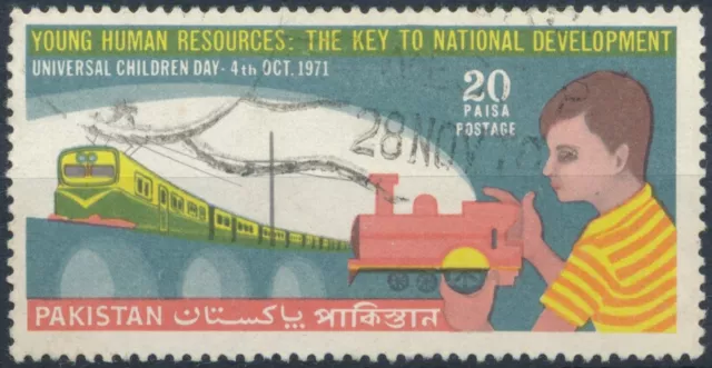 Universal Children's Day - Pakistan 1971 - F H - SG 313