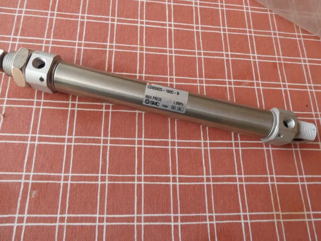 SMC Pneumatic Cylinder - 25mm Bore x 160mm Stroke C85 Series - CD85N25-160C-B