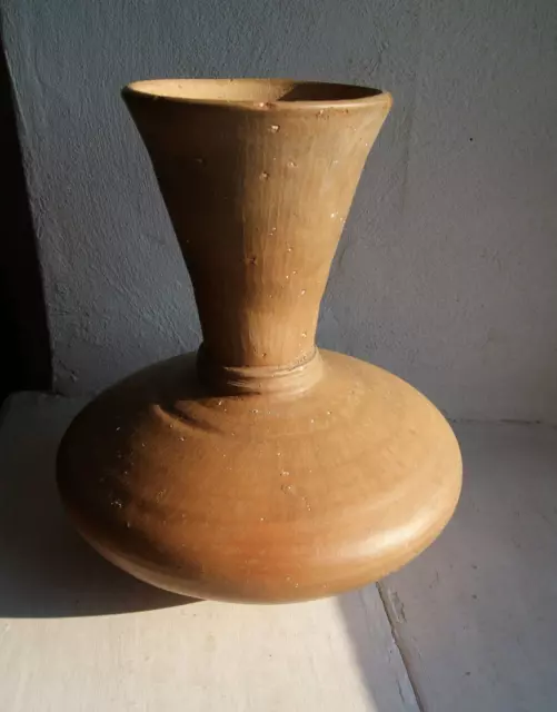 ältere Vase, Ton 2