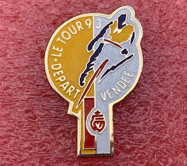 T15 Pins Cyclisme LE TOUR DE FRANCE 93 Départ VENDEE Vélo TDF Vintage Lapel pin