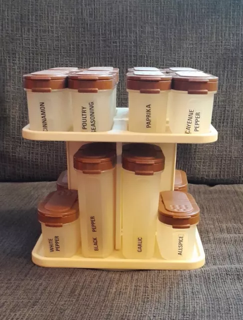 https://www.picclickimg.com/l0UAAOSwngplPs~8/Vintage-Tupperware-Spice-Rack-Carousel-Brown-16-Containers.webp