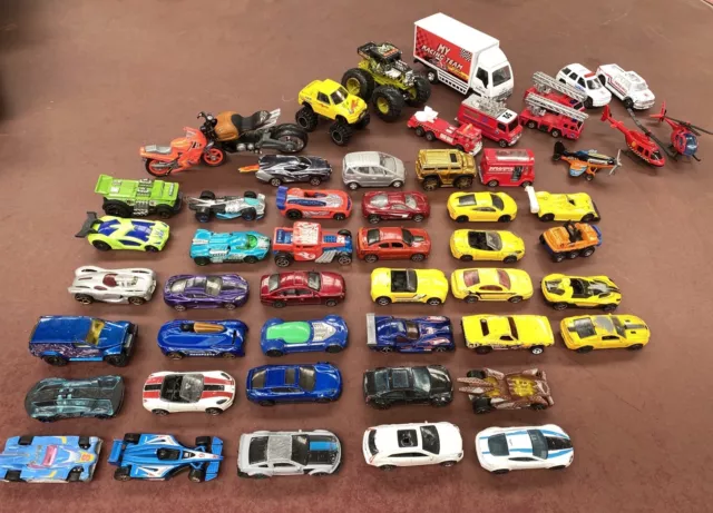 Hot Wheels Matchbox Die Cast Toys Lot Bulk x 52 Assorted Cars Vehicles