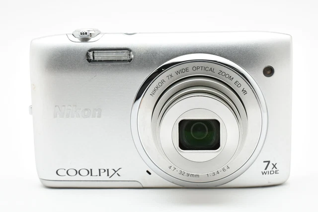 M*)様 Nikon COOLPIX S3500 silver Nikon Coolpix S3500 Silver 20MP Digital Camera [Exc+5/C