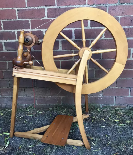 Ashford Traditional Spinning Wheel